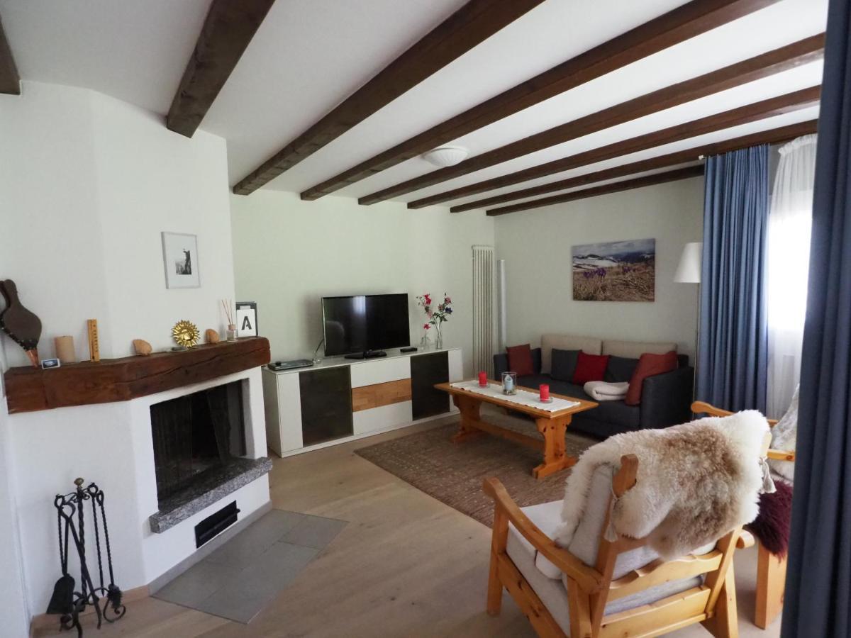 Apartament Residenz La Mora La Punt-Chamues-ch Zewnętrze zdjęcie