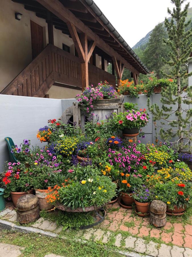 Apartament Residenz La Mora La Punt-Chamues-ch Zewnętrze zdjęcie