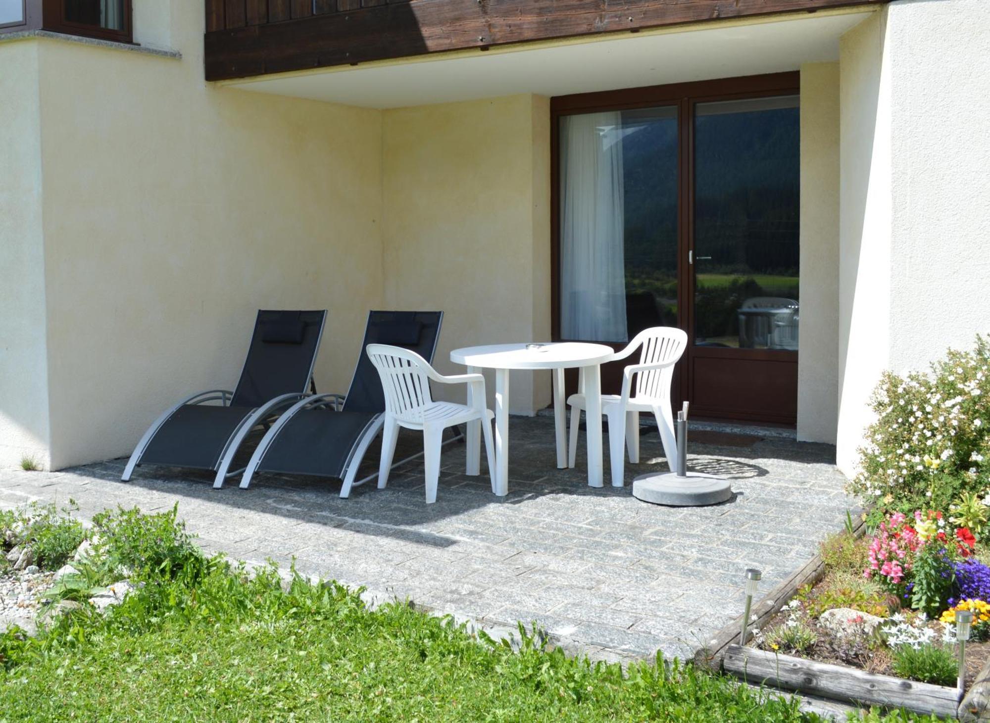 Apartament Residenz La Mora La Punt-Chamues-ch Zewnętrze zdjęcie